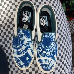 blue tiedye vans